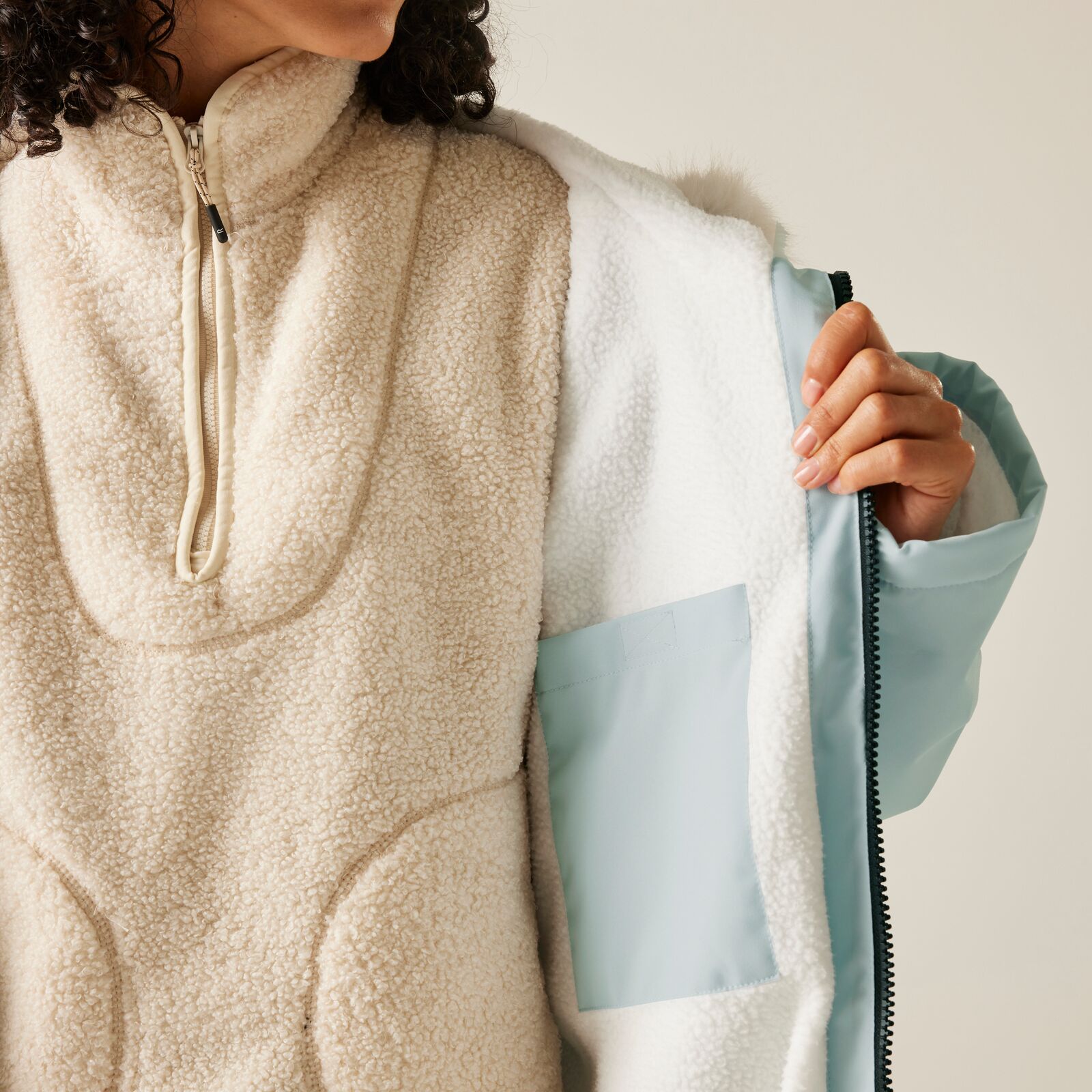 Regatta Adults Outdoor Waterproof Changing Robe Pro - Picture 17 of 45