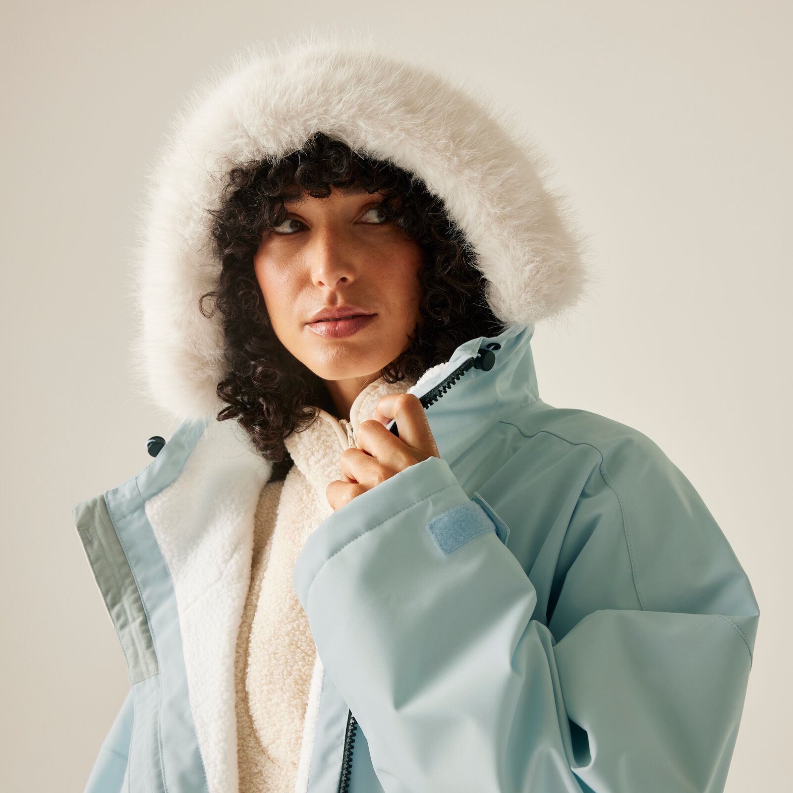 Regatta Adults Outdoor Waterproof Changing Robe Pro - Picture 21 of 45