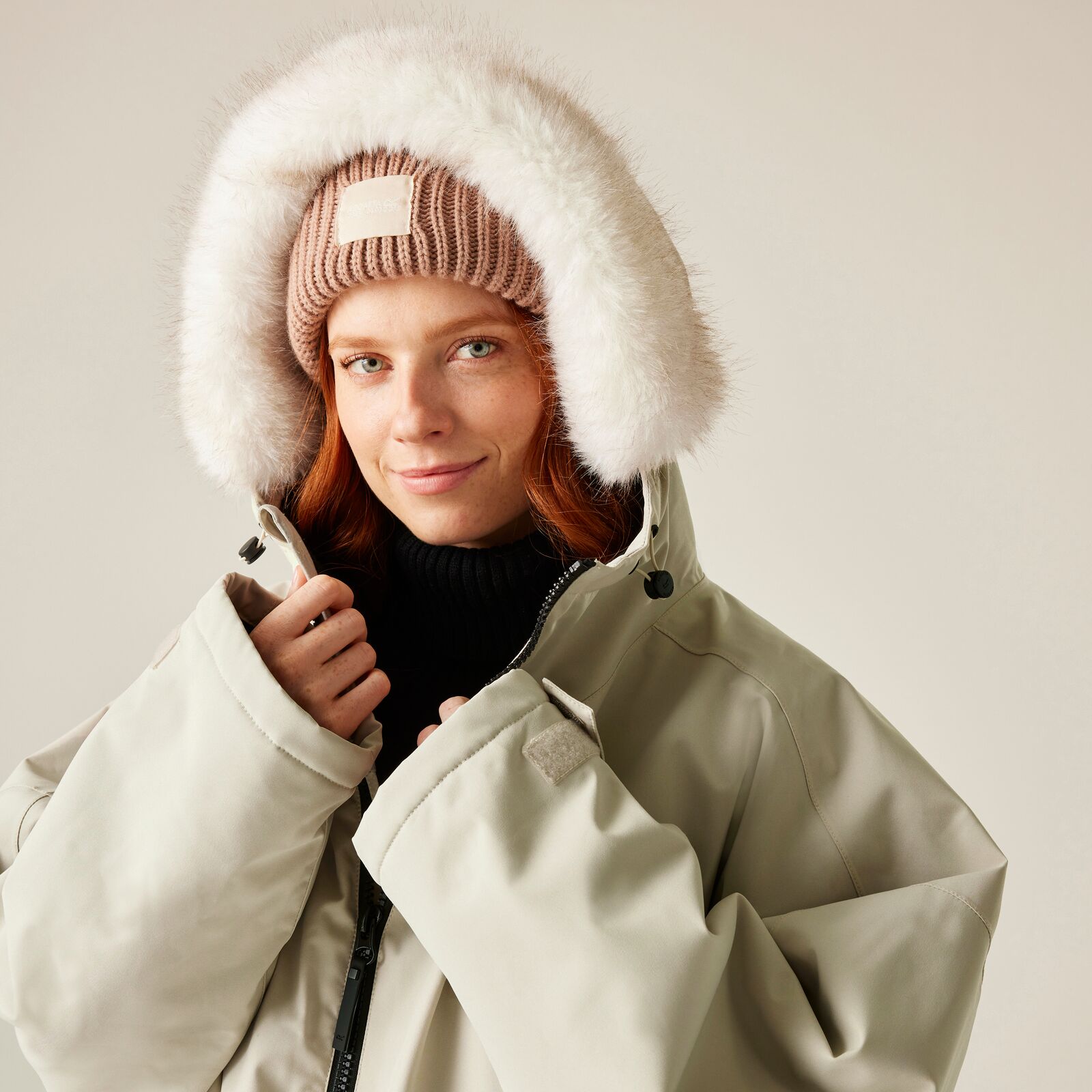 Regatta Adults Outdoor Waterproof Changing Robe Pro - Picture 40 of 45