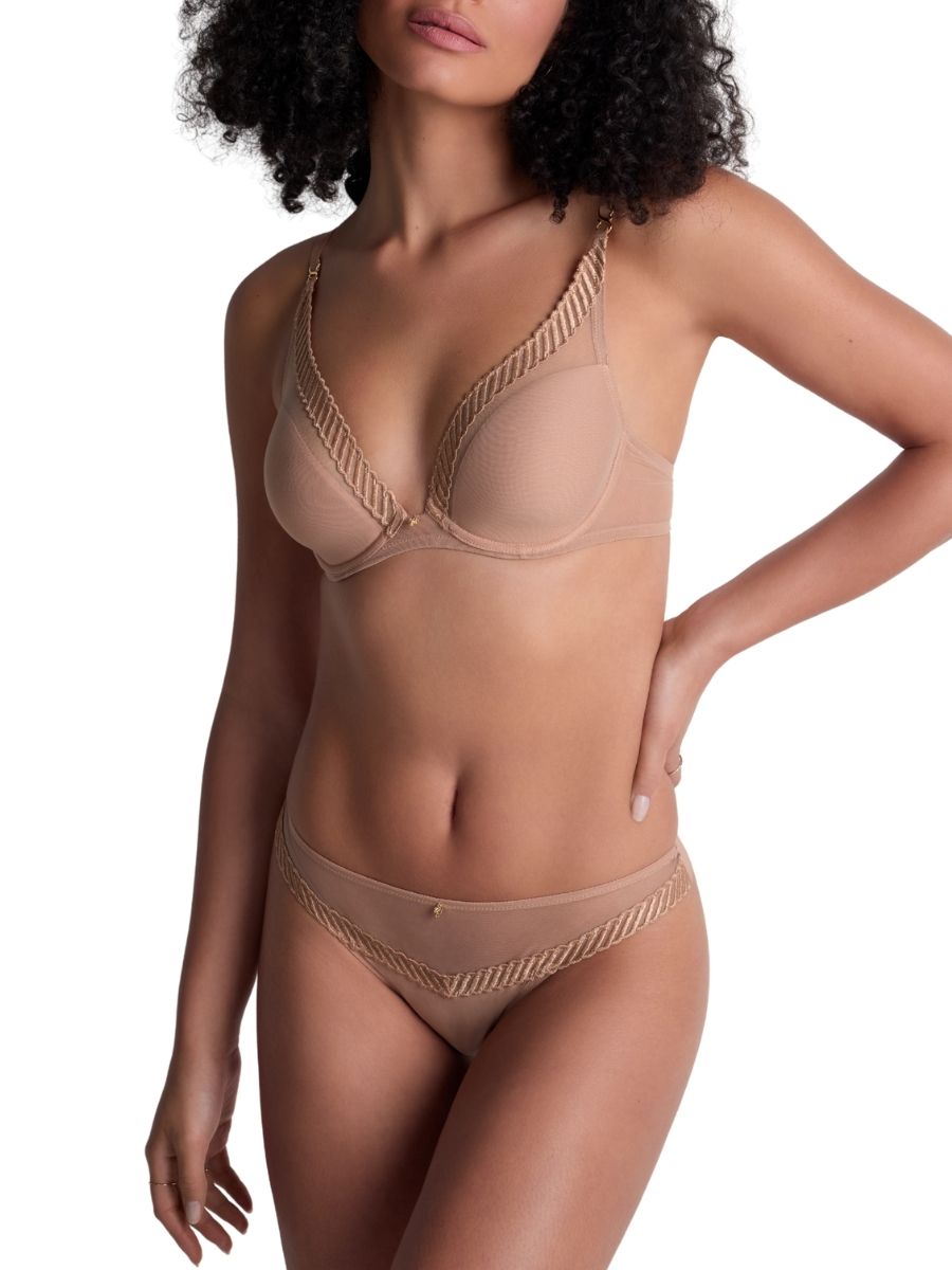 Calzoncillos de tanga Aubade Sheer Emotion tiro medio bordados transparentes de lujo - Imagen 9 de 11