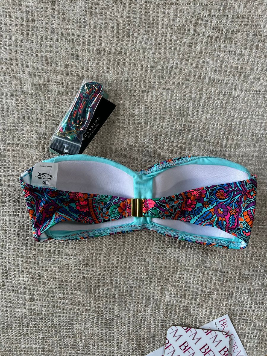 Top de bikini Quayside by Moontide Multiway Twist Bandeau traje de baño playa - Imagen 4 de 17