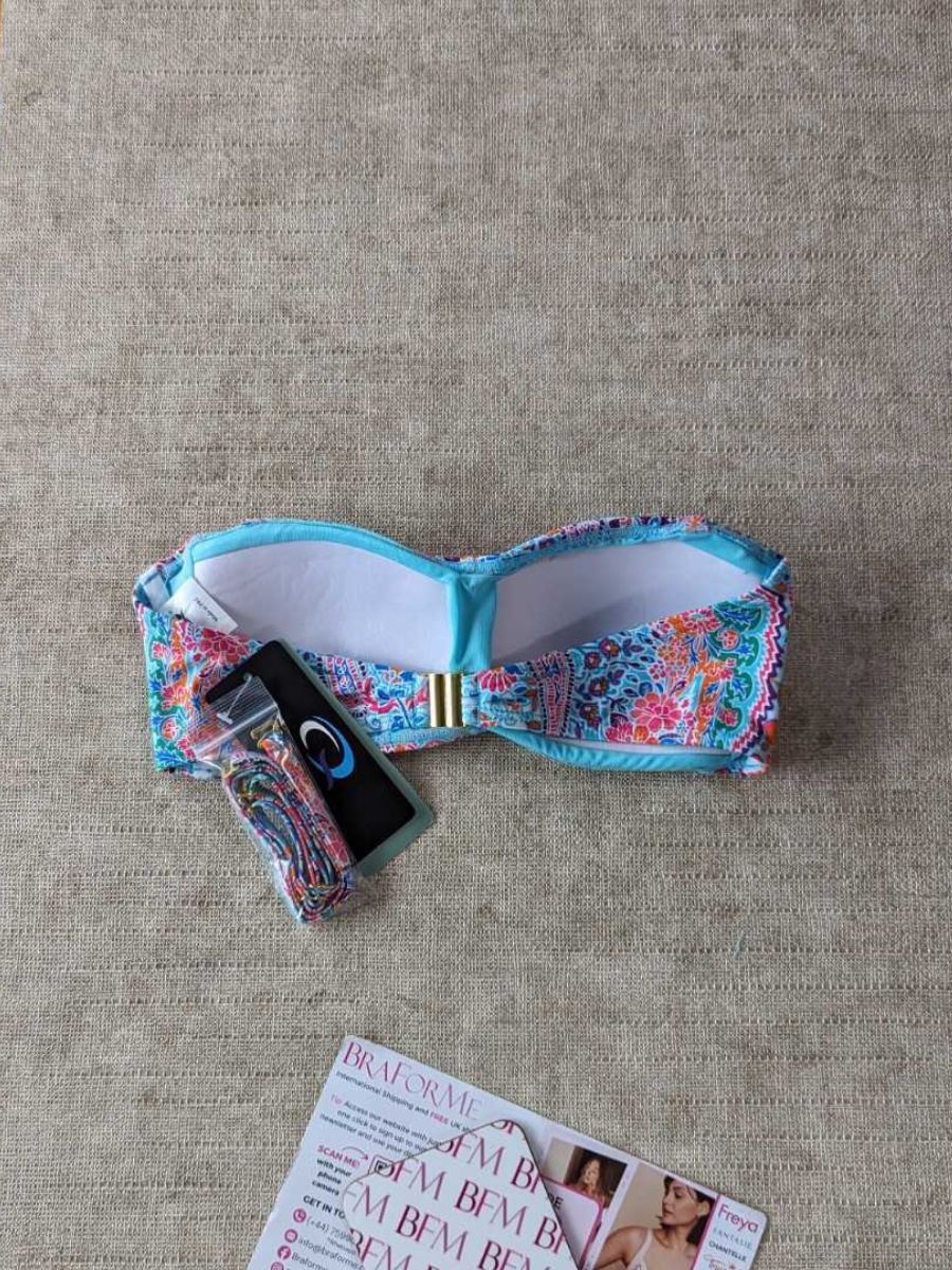 Top de bikini Quayside by Moontide Multiway Twist Bandeau traje de baño playa - Imagen 17 de 17
