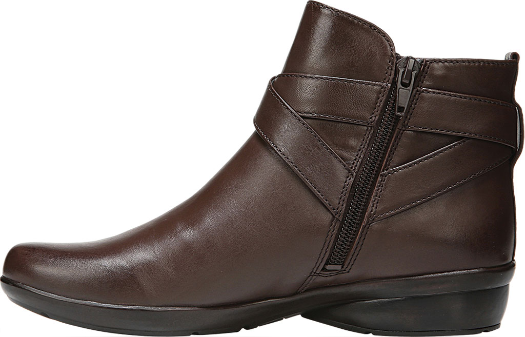 naturalizer cassandra booties