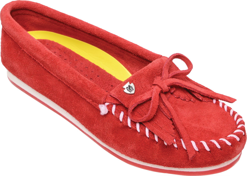 minnetonka women's kilty moccasin