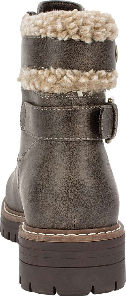 cliffs by white mountain meldon