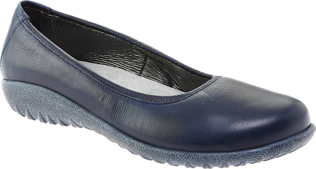 NAOT Footwear Women/'s Taupo Flat