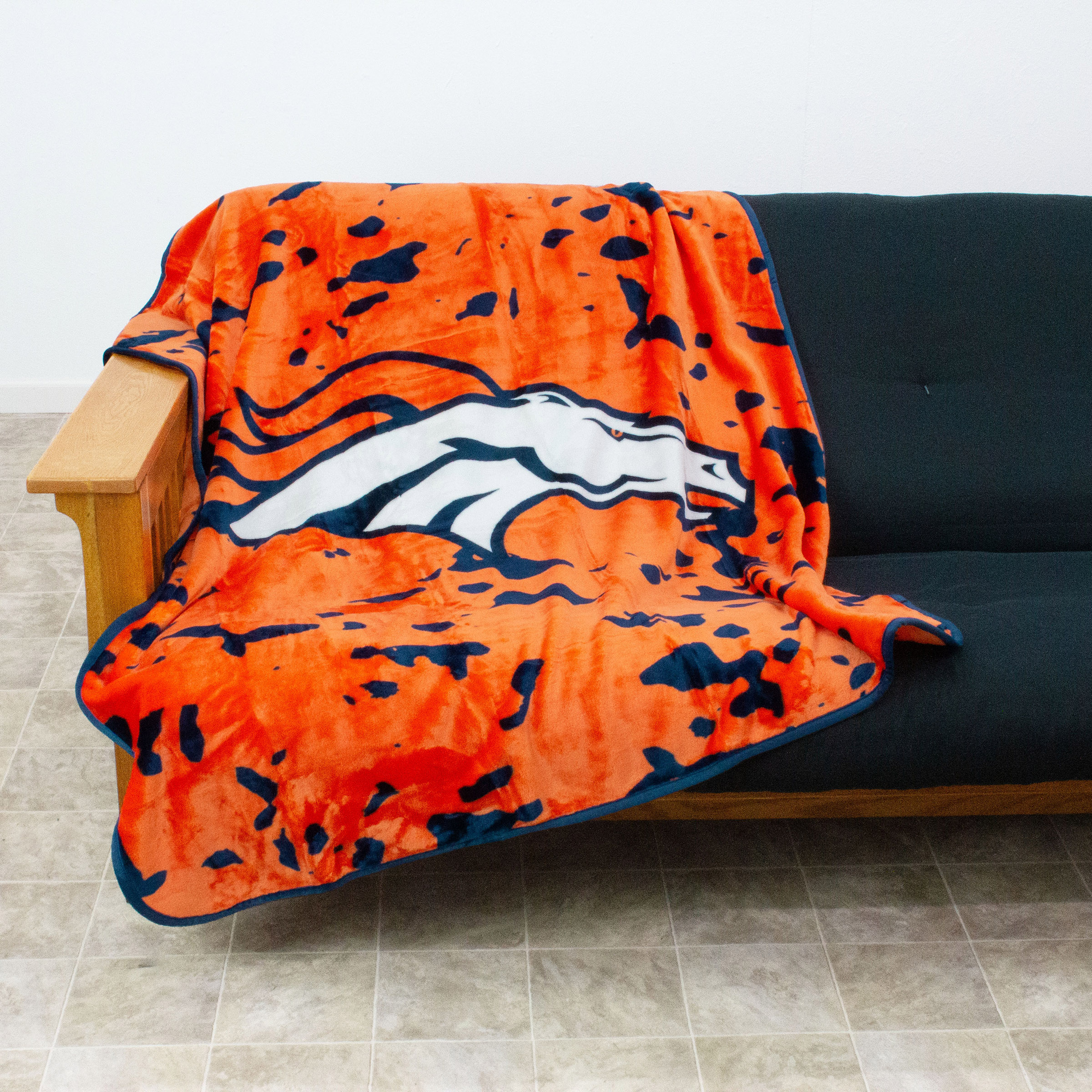 Super Soft Raschel NFL Throw Blanket, 50" x 60" - Pick Your Favorite Team - Picture 12 of 40
