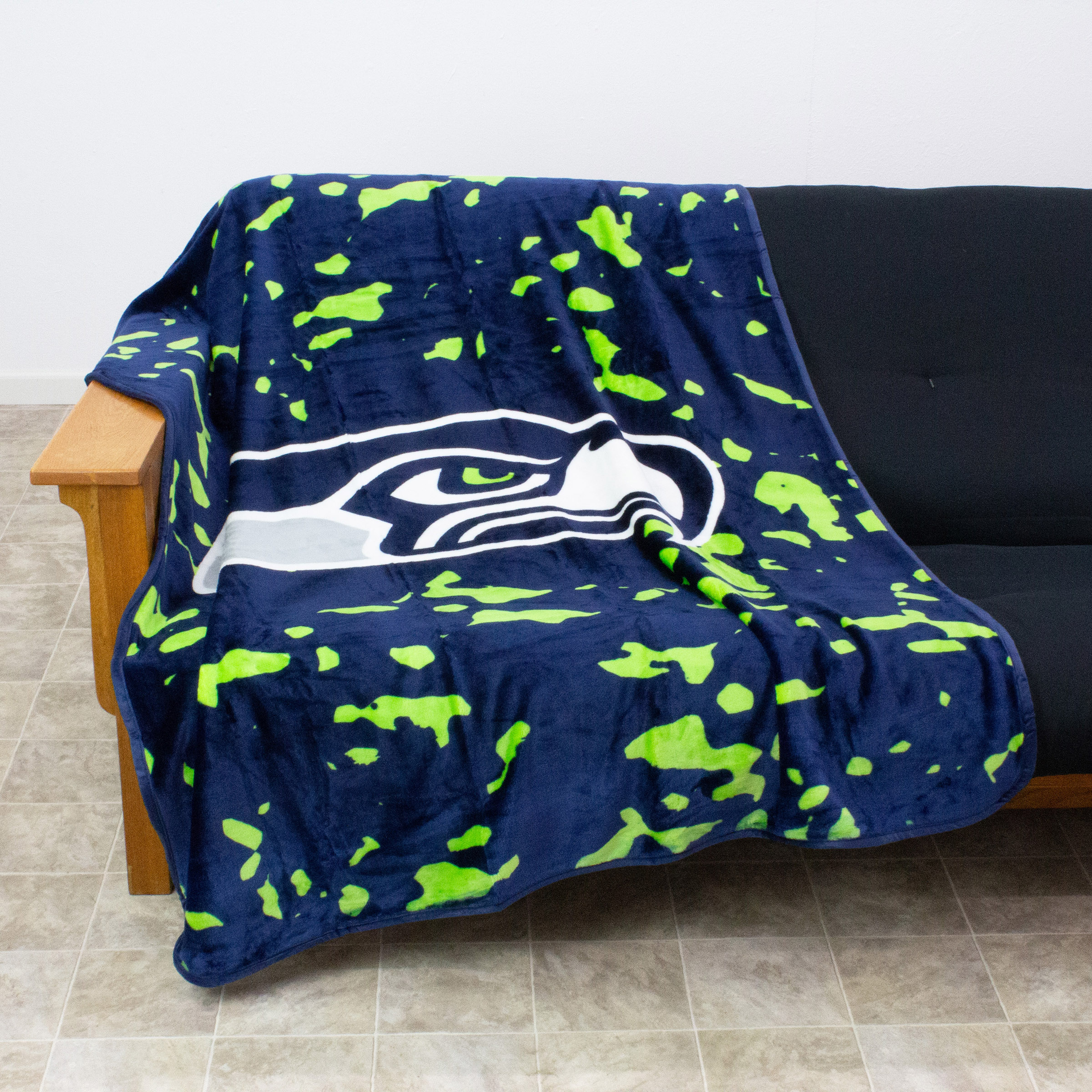 Super Soft Raschel NFL Throw Blanket, 50" x 60" - Pick Your Favorite Team - Picture 36 of 40