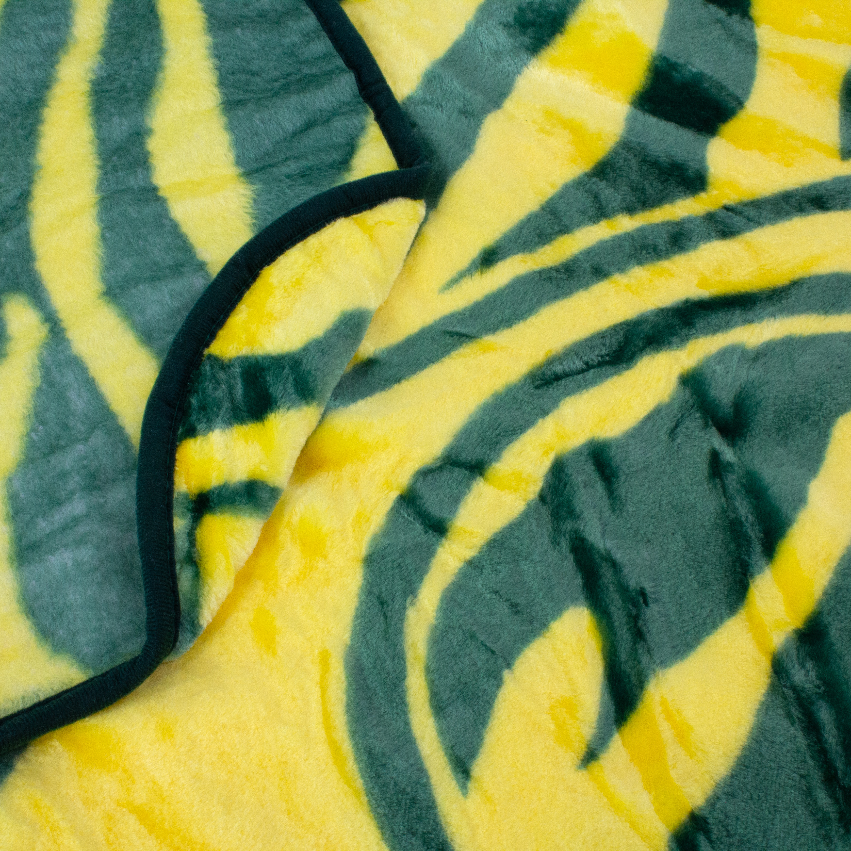 Super Soft Raschel Throw Blanket, 50" x 60" - Picture 72 of 84