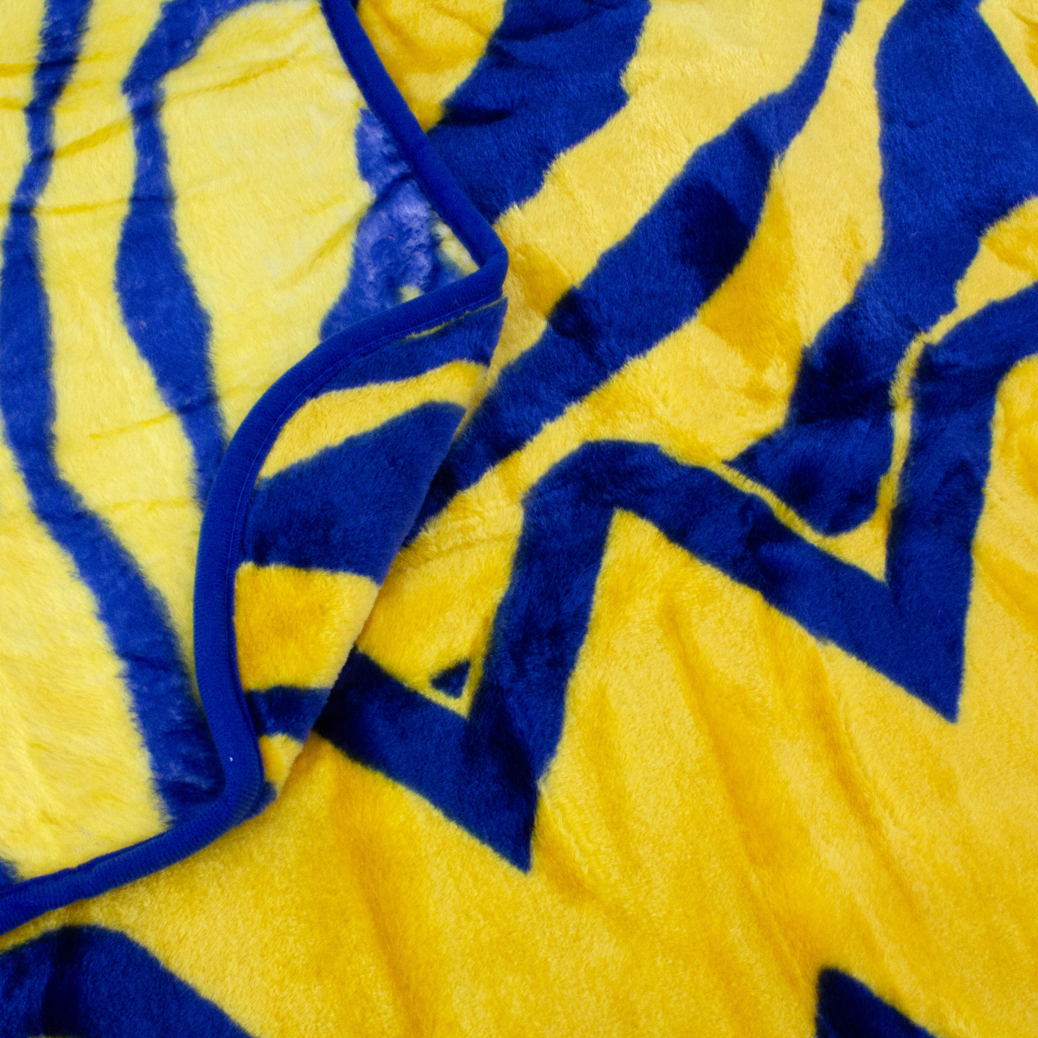 Super Soft Raschel Throw Blanket, 50" x 60" - Picture 84 of 84