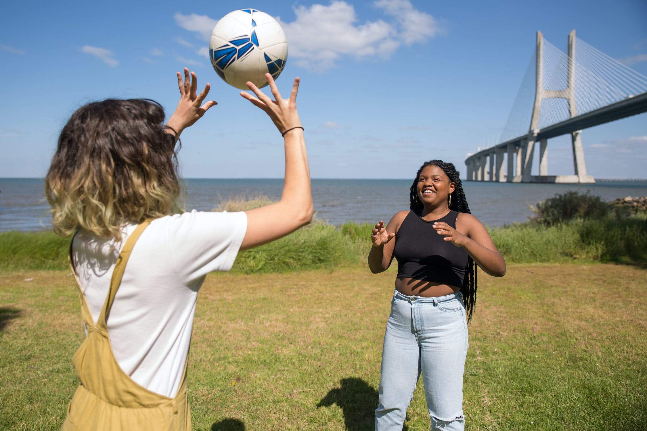 toss a ball, yescomusa, office work