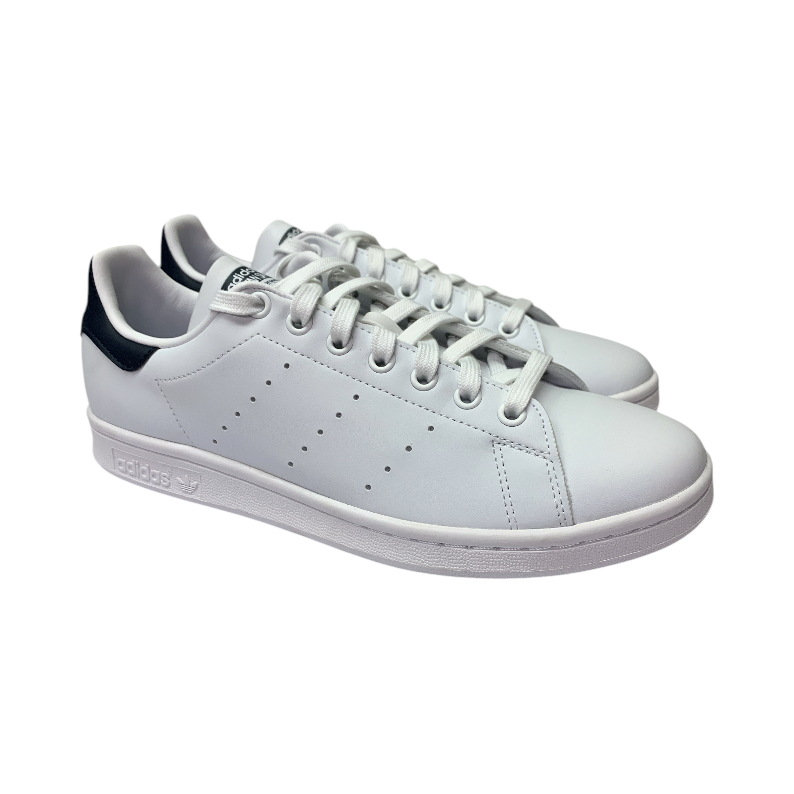 Мужские кроссовки Adidas Stan Smith из веганской кожи с низким верхом