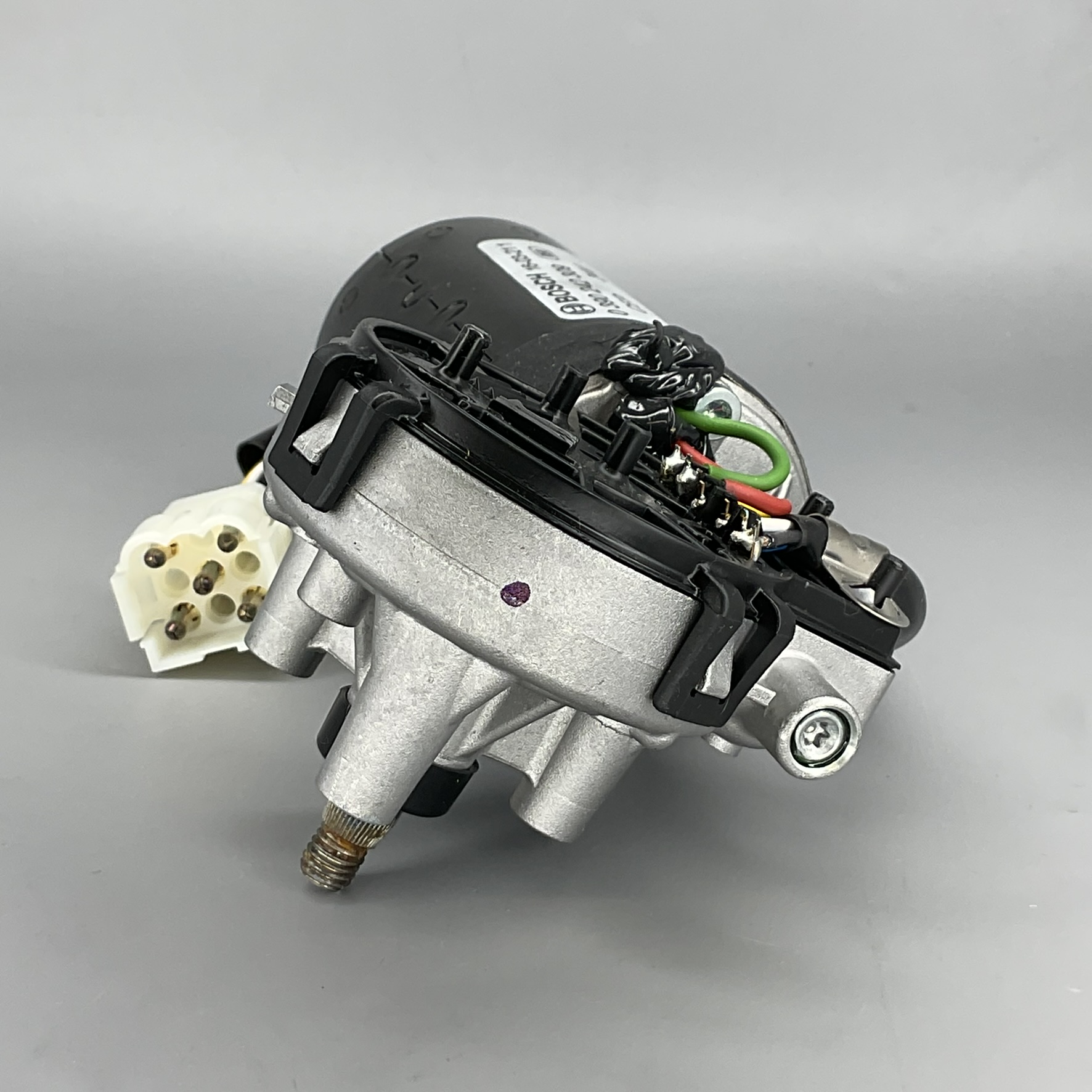 NEW OE Bosch WIPER MOTOR FRONT For Volvo, Volvo Tractor 24V