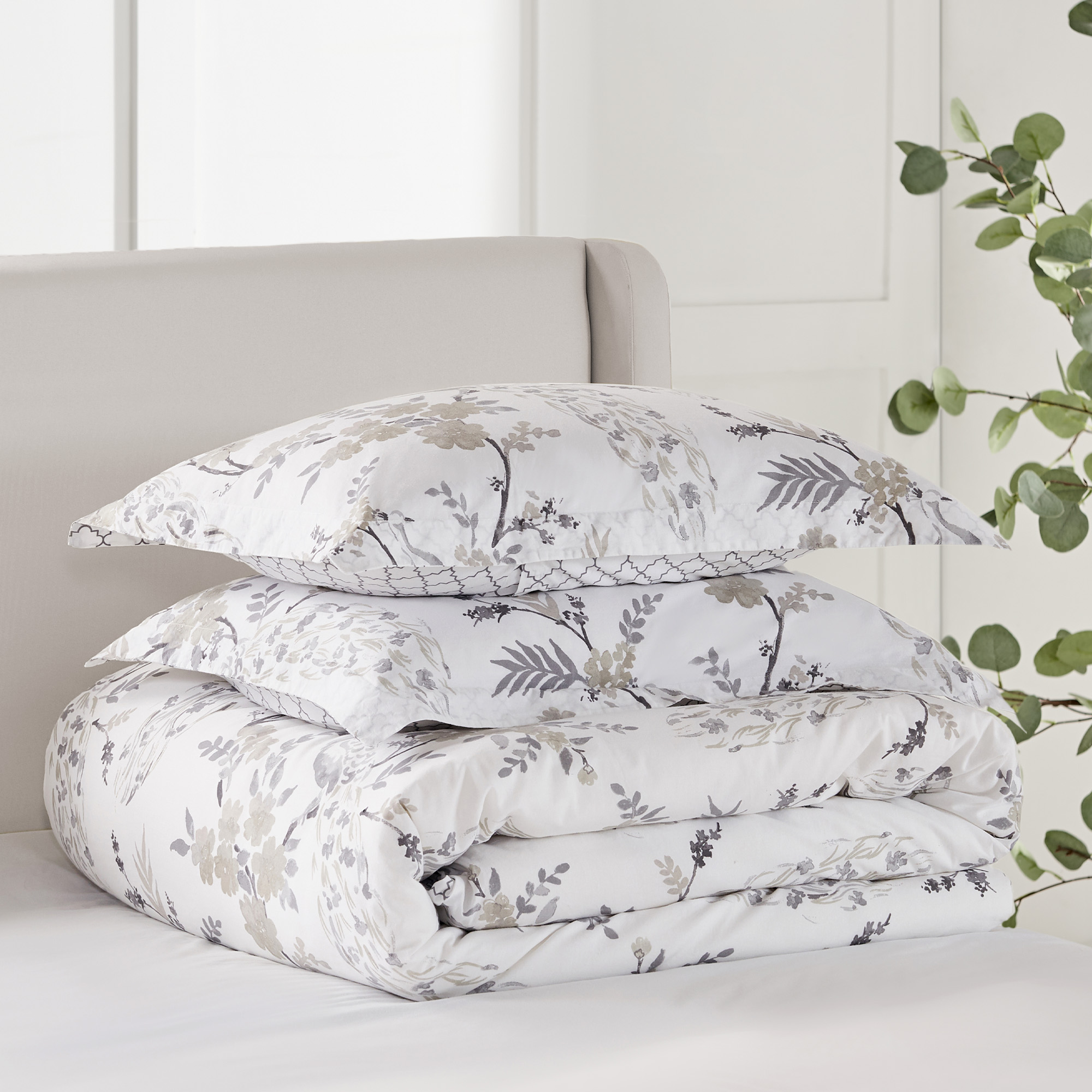 Pisa Comforter Set - Levtex Home - Picture 4 of 13