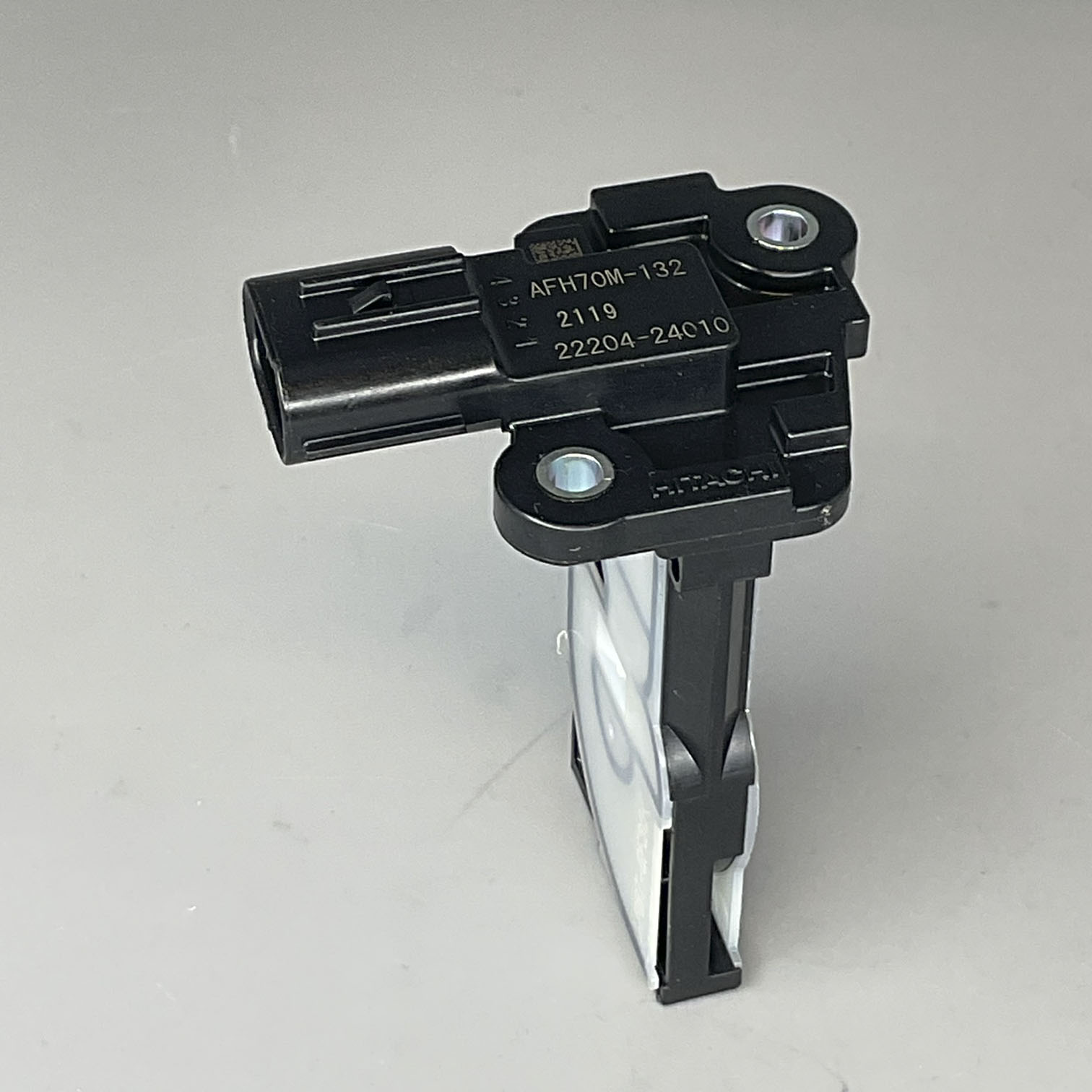 New Genuine OEM Hitachi Mass Air Flow Sensor Meter For TOYOTA
