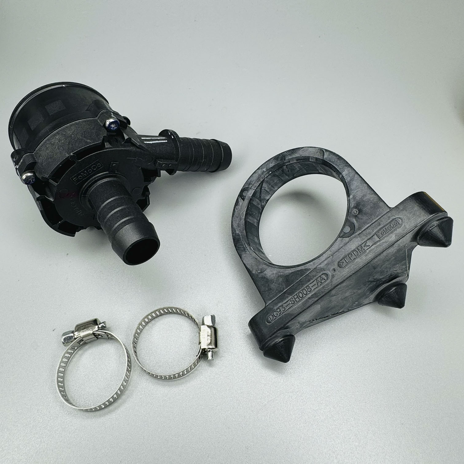 m＆c.77です。 Air Conditioning Compressor fits Massey Ferguson 375 390 398