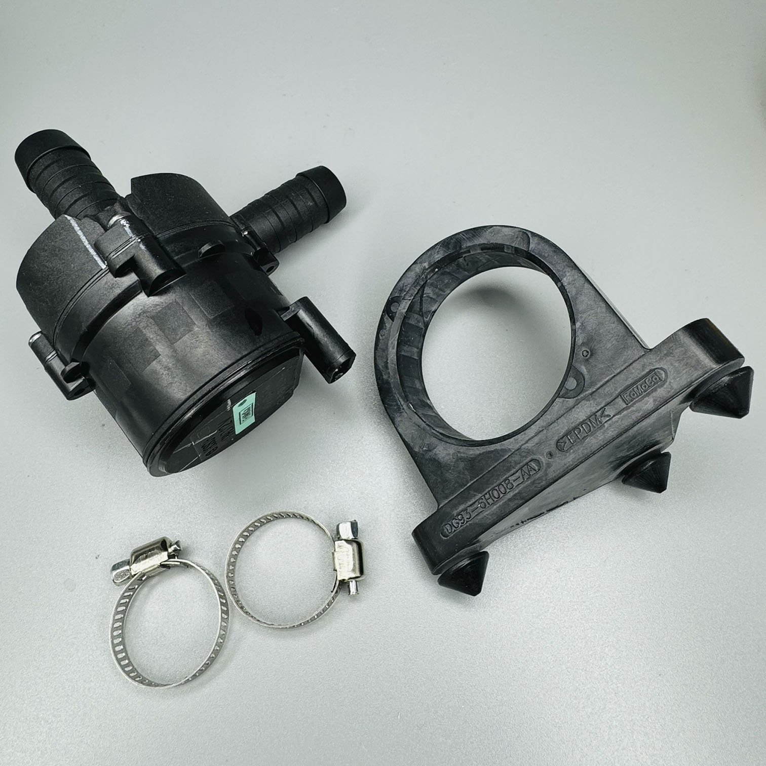 For 2018-2020 Ford F-150 5.0L OEM Auxiliary Coolant Water Pump
