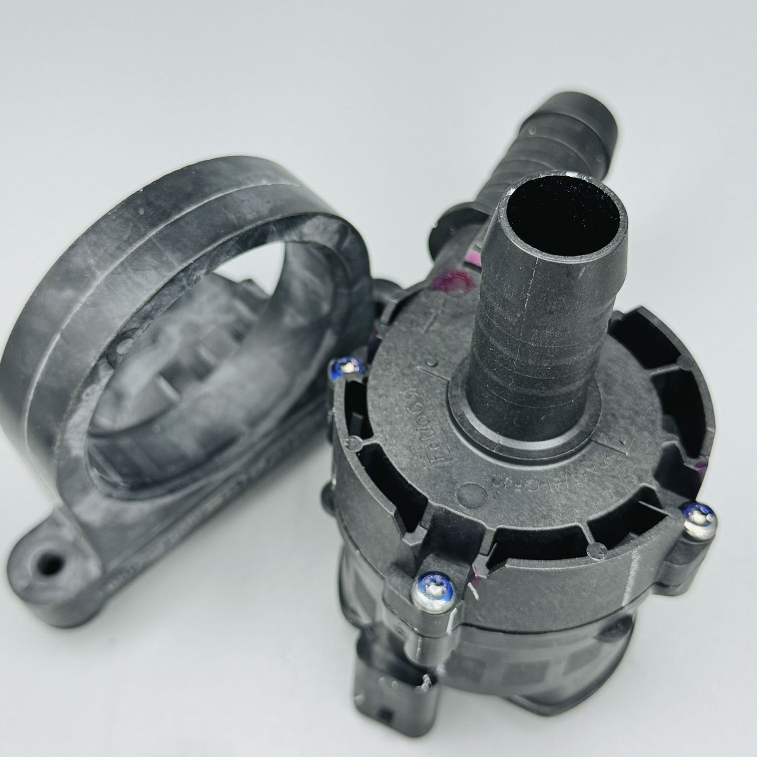 OEM Auxiliary Coolant Water Pump For 18-24 Ford Expedition 3.5L