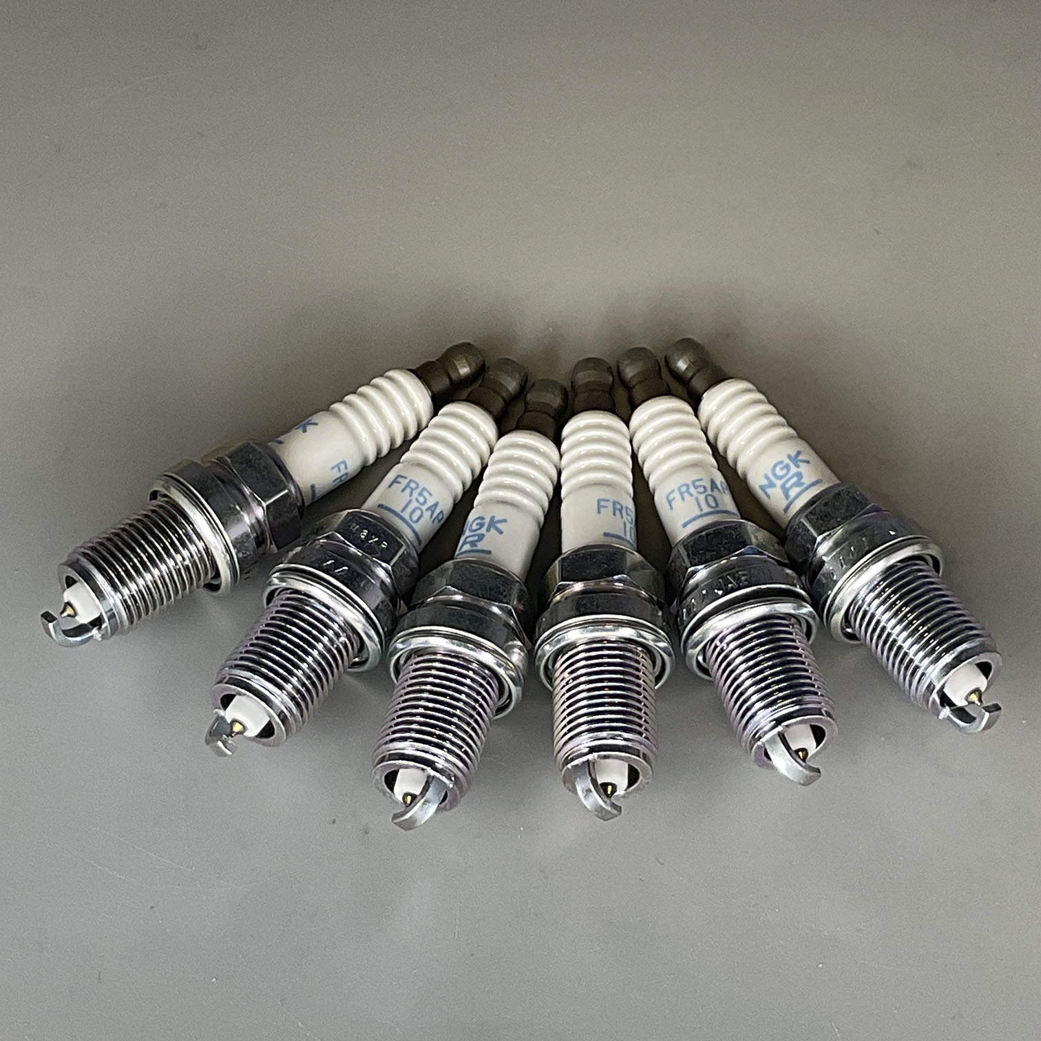 For 99-00 Nissan Frontier Xterra Nissan OEM Genuine Spark Plug