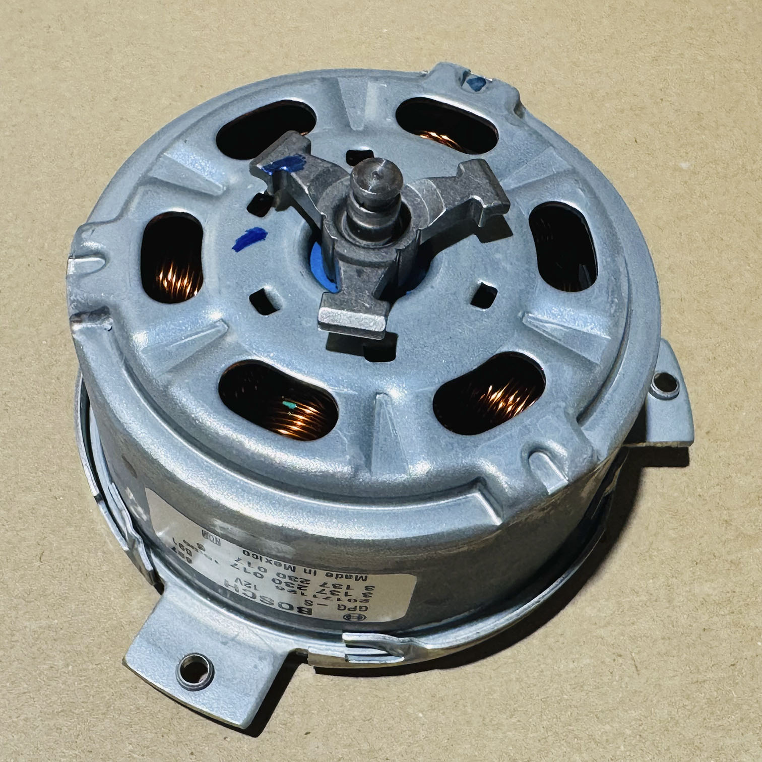 New OEM 2010-14 Bosch Right Side Cooling Fan Motor Clutch Assembly