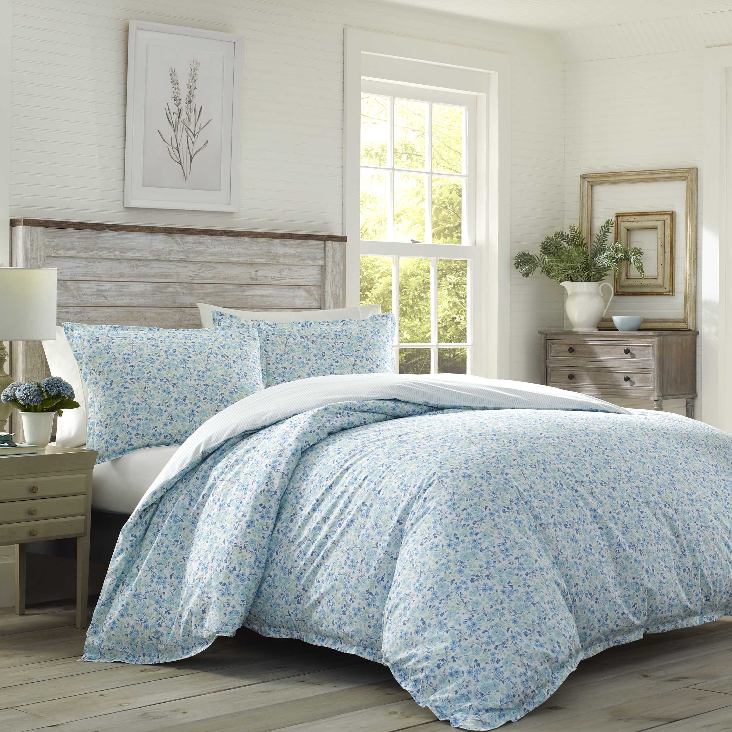 Laura Ashley - Home Decor - 100 % Cotton Duvet & Sham Set - Picture 8 of 31