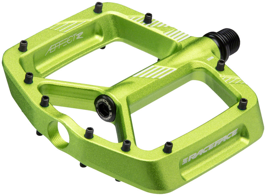 RaceFace Aeffect R Pedals - Platform, Aluminum, 9/16" Color Options Available