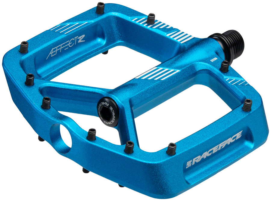RaceFace Aeffect R Pedals - Platform, Aluminum, 9/16" Color Options Available