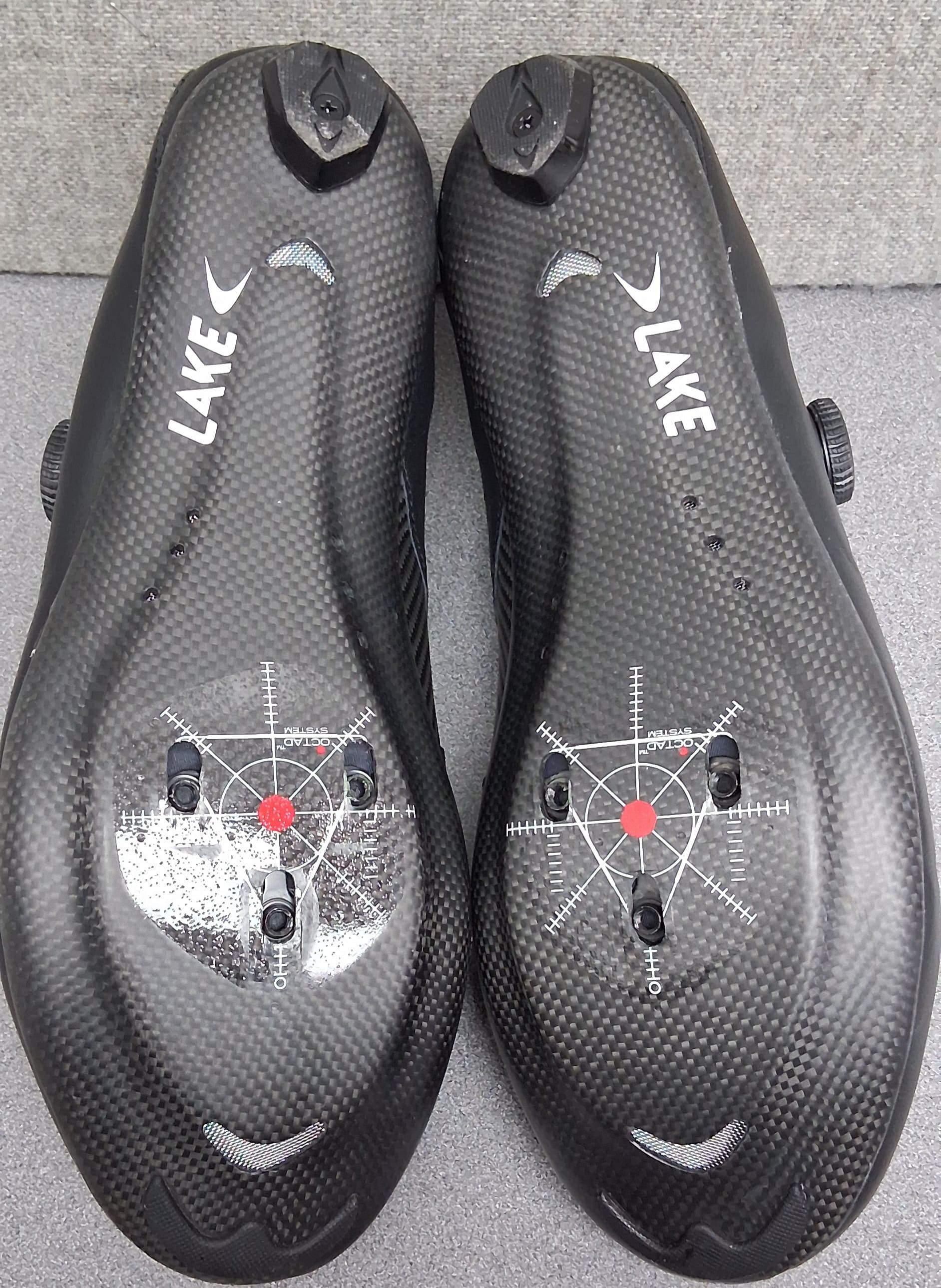Zapatos anchos para bicicleta de carretera Lake CX333-X para hombre - negros/plateados, opciones de tamaño disponibles - Imagen 20 de 24