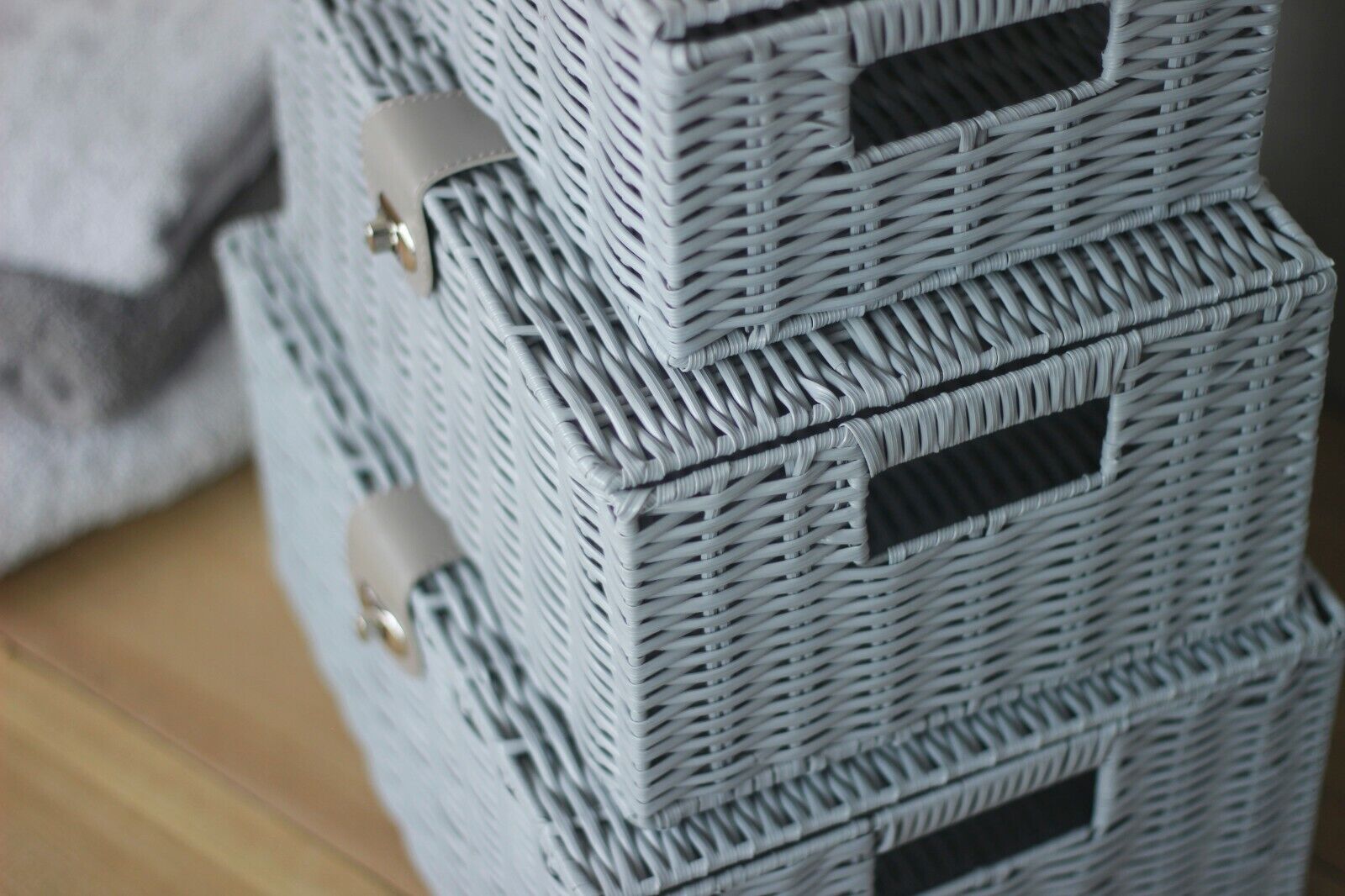 3 Storage Basket Set Resin Wicker Woven Hamper Box Lid & Lock Stackable Home - Picture 13 of 42