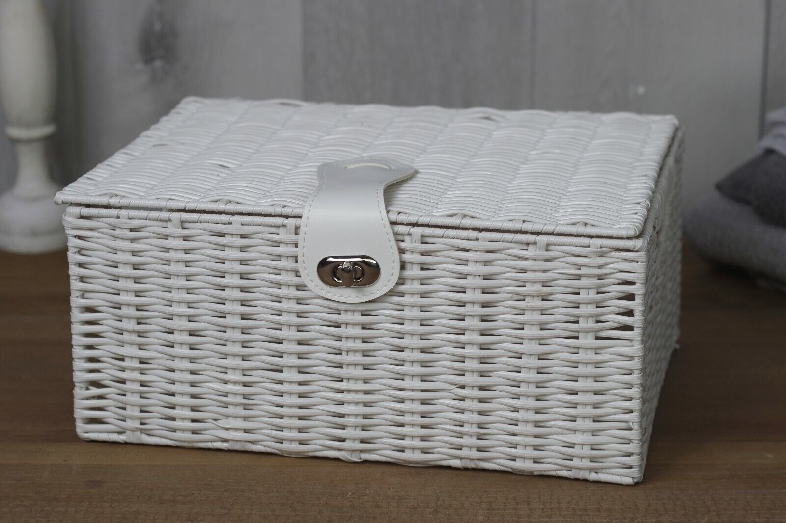 3 Storage Basket Set Resin Wicker Woven Hamper Box Lid & Lock Stackable Home - Picture 40 of 42
