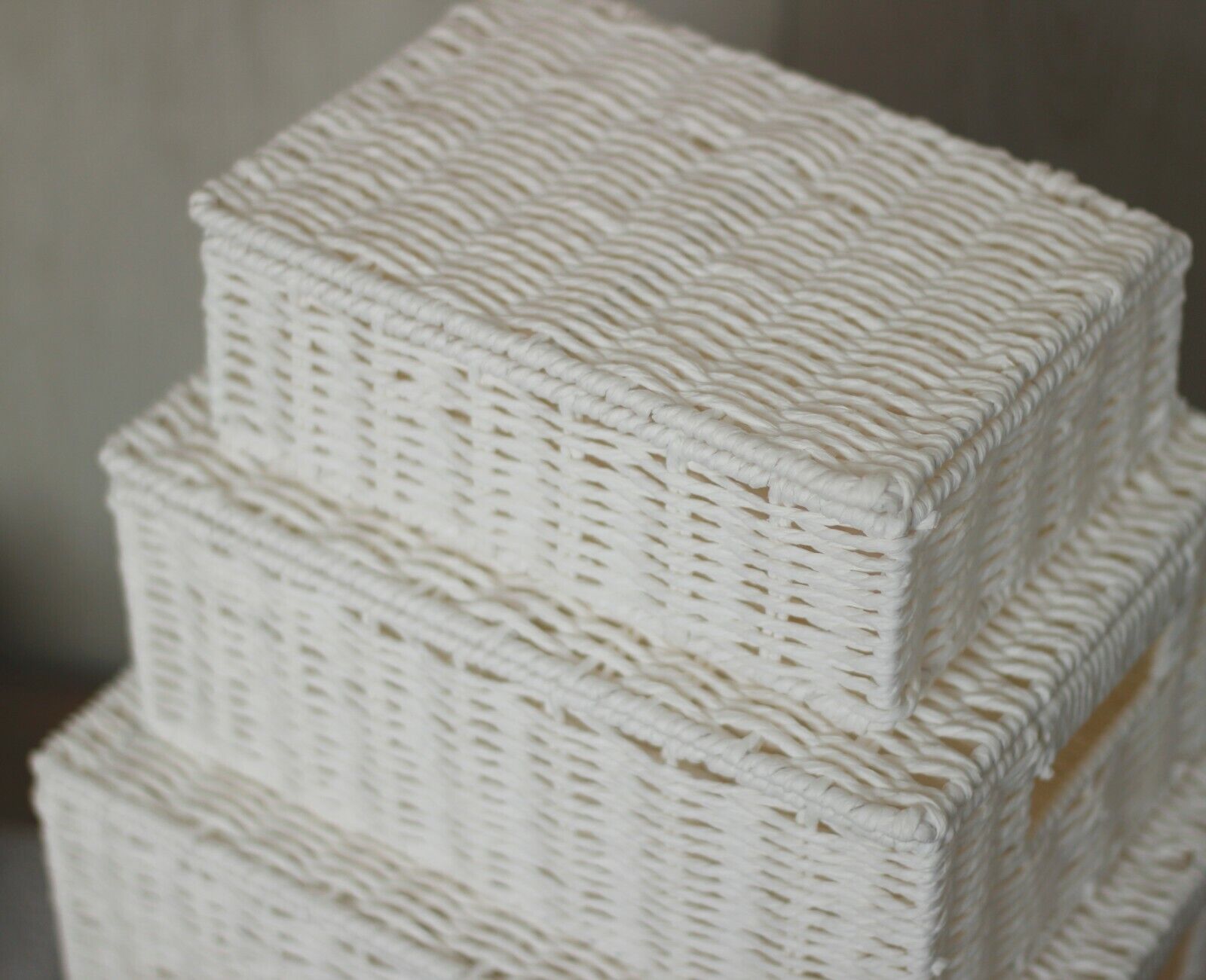3 Storage Basket Set Resin Wicker Woven Hamper Box Lid & Lock Stackable Home - Picture 32 of 42
