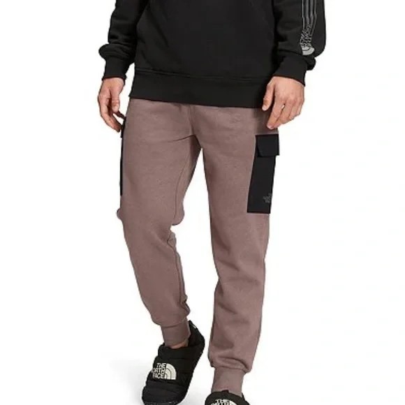 The North Face Men's Coordinates Jogger in Deep Taupe/TNF Black-Small - Picture 3 of 5