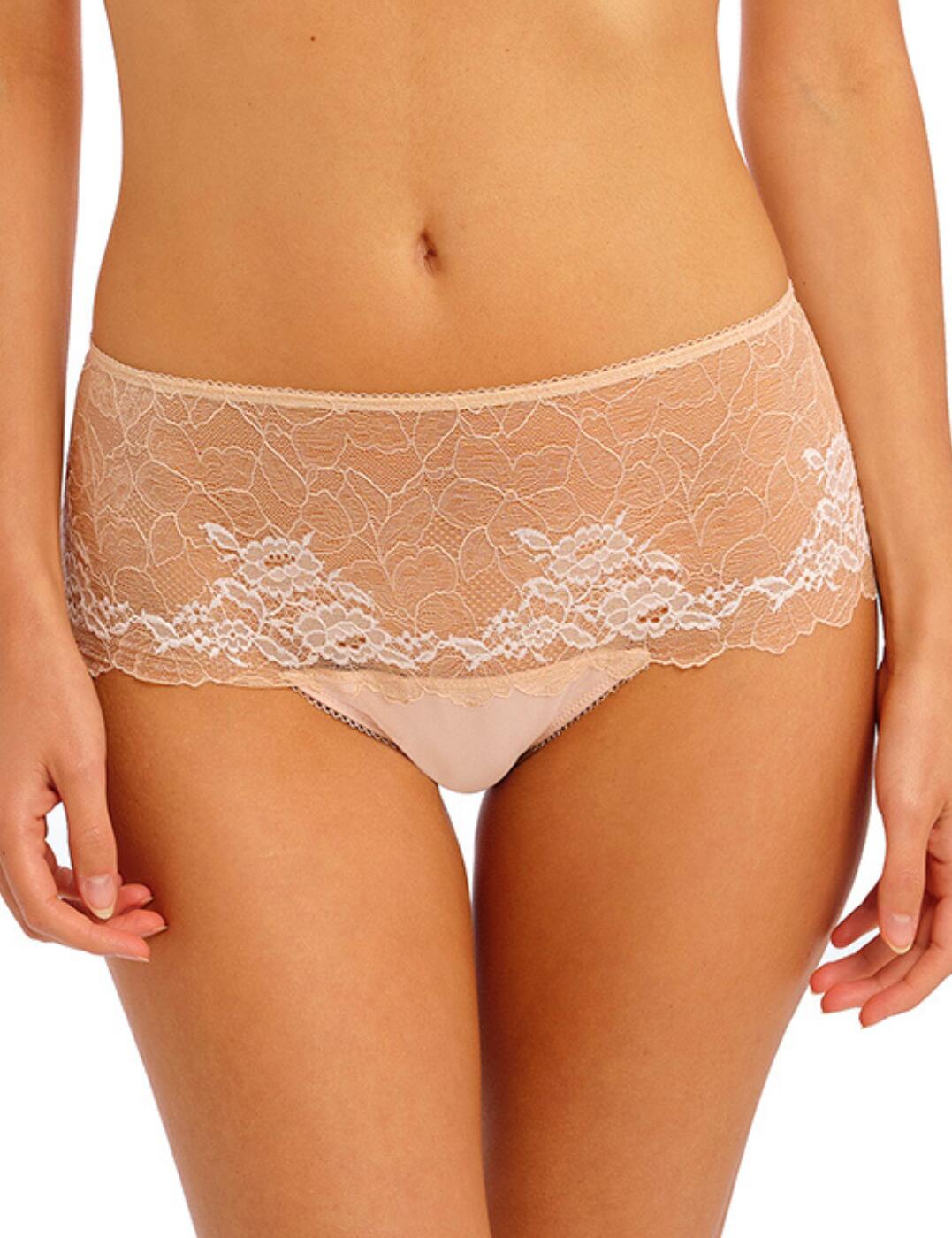 135006 Wacoal Lace Perfection Shorty Brief