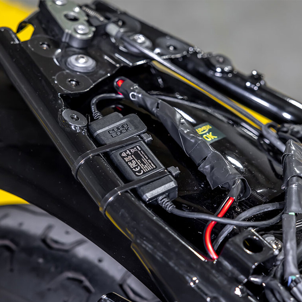 Quad Lock Adaptateur Intelligent Étanche 12V vers USB pour Motos, Bateaux, Caravanes - Photo 5 sur 7