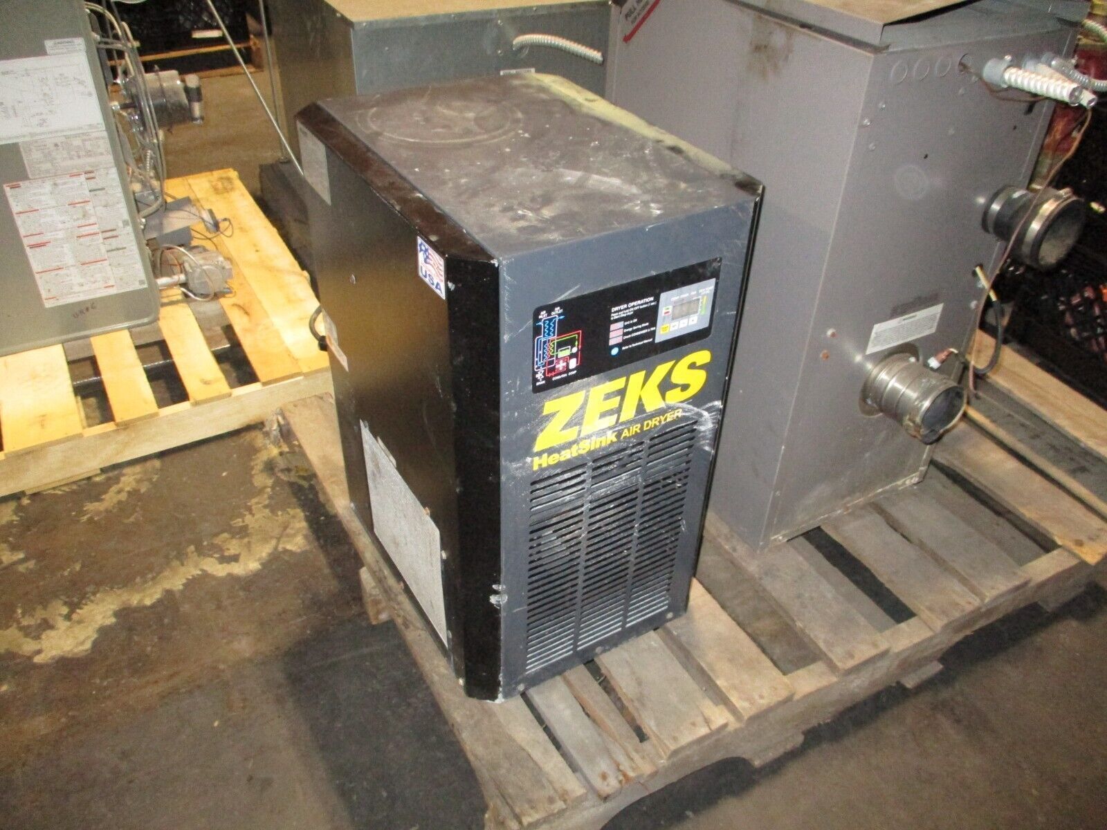 Zeks HeatSink Refrigerated Air Dryer 35HSHA100 115V 1Ph 60Hz