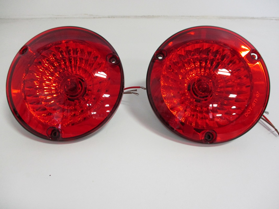 Red Incandescent Round Stop Turn Tail Lights /Reflective Design/ 5 inch