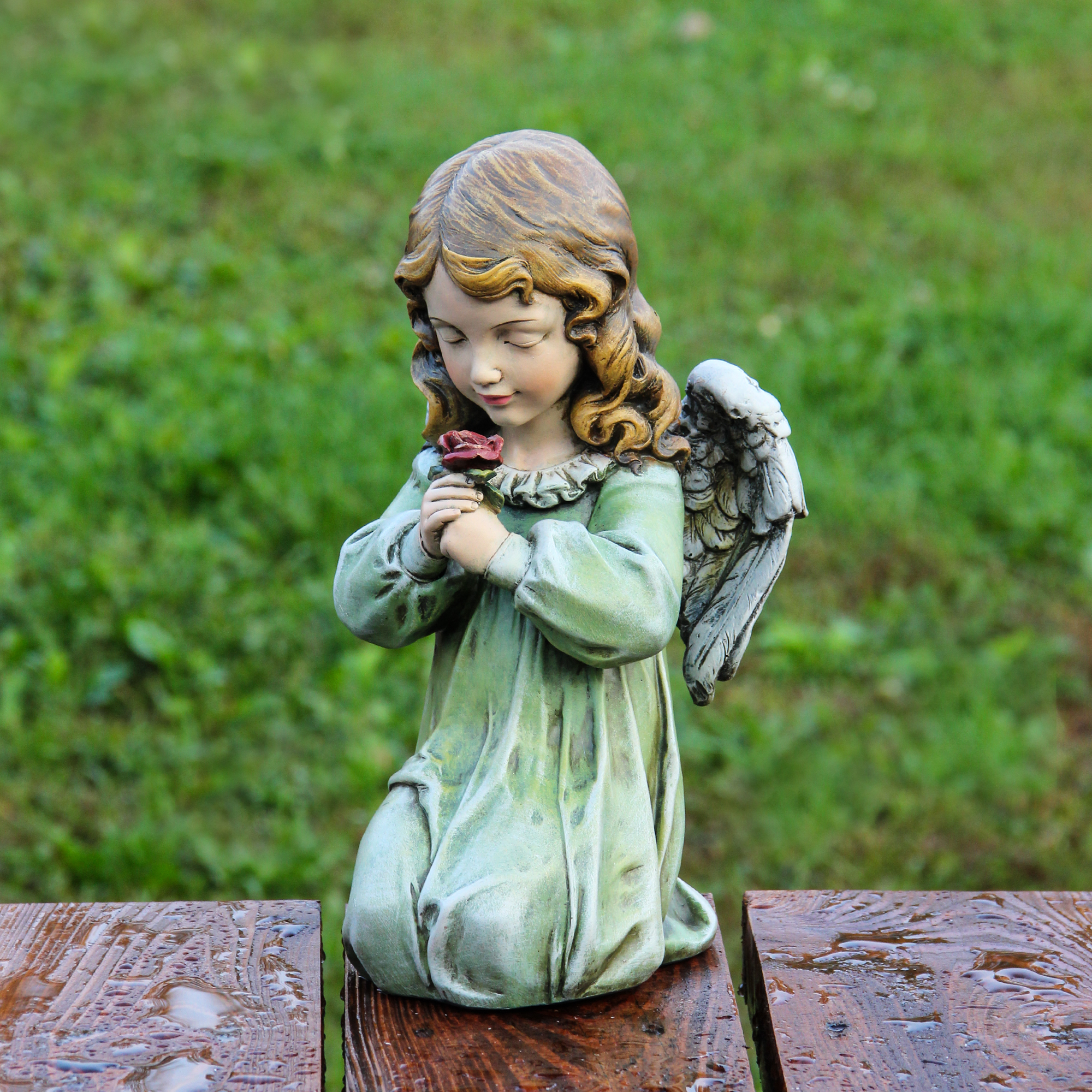 resin angel garden statue