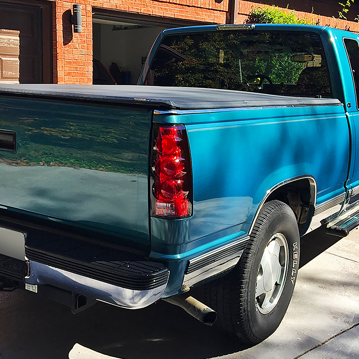 For 1988-1998 Chevy GMC C10 CK Truck Red 3D Tail Lights Brake Lamps 88