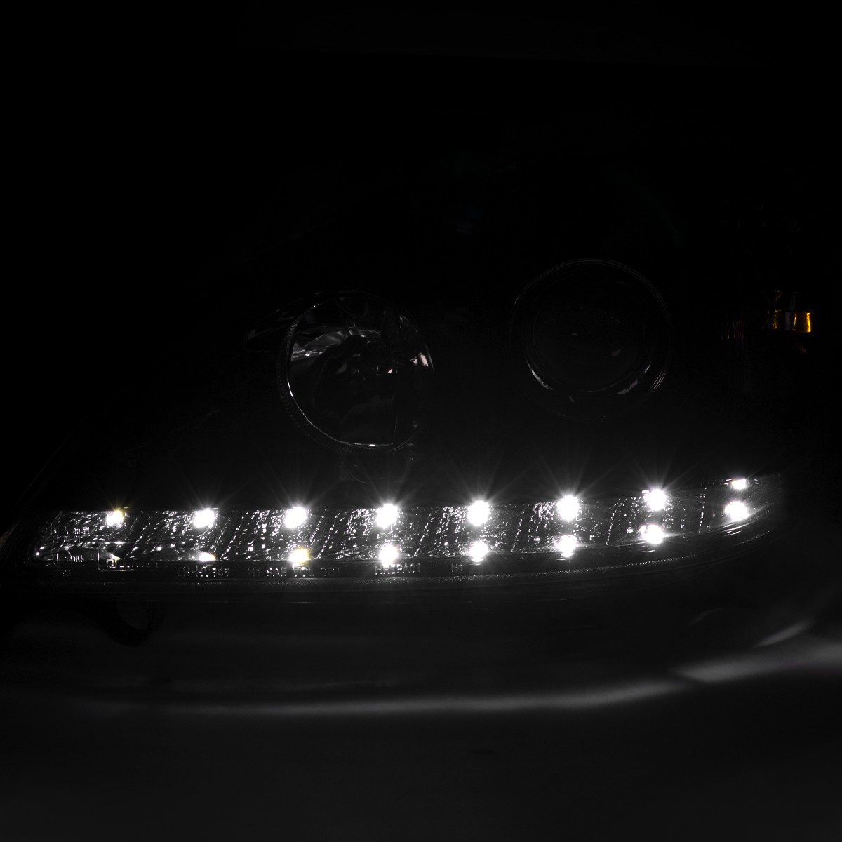 thumbnail image 2 of Chrome Projector Headlights W/ LED Strip For Mercedes W163 ML320 ML430 ML55 | 1998-2001 | Euro Style 2 of 6