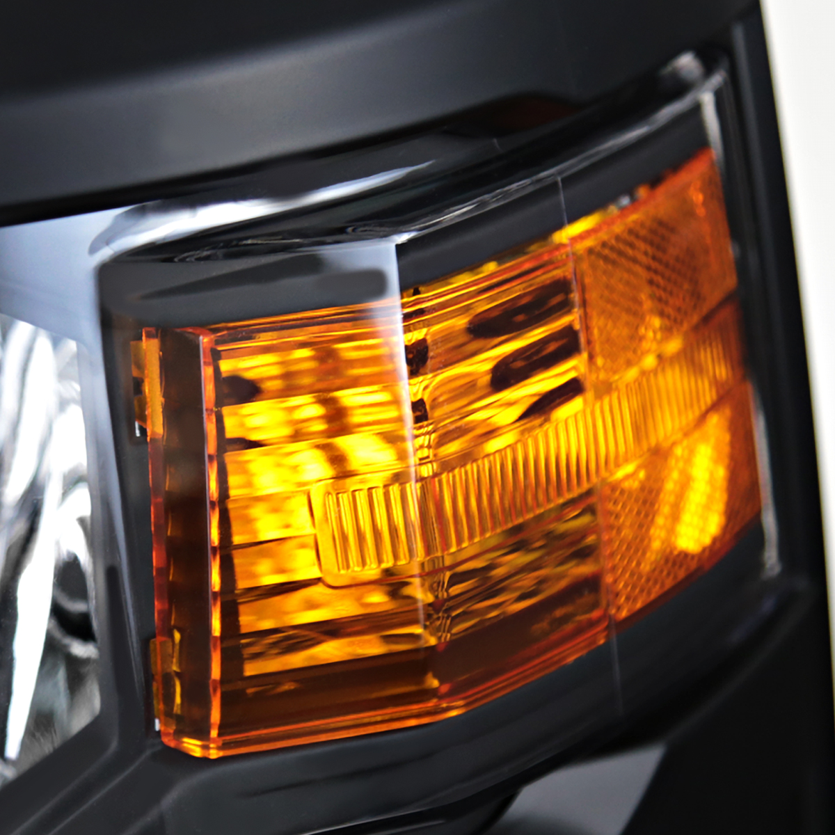 Spec-D Tuning Black Headlights For 2014-2015 Chevy Silverado 1500 – Left & Right Set