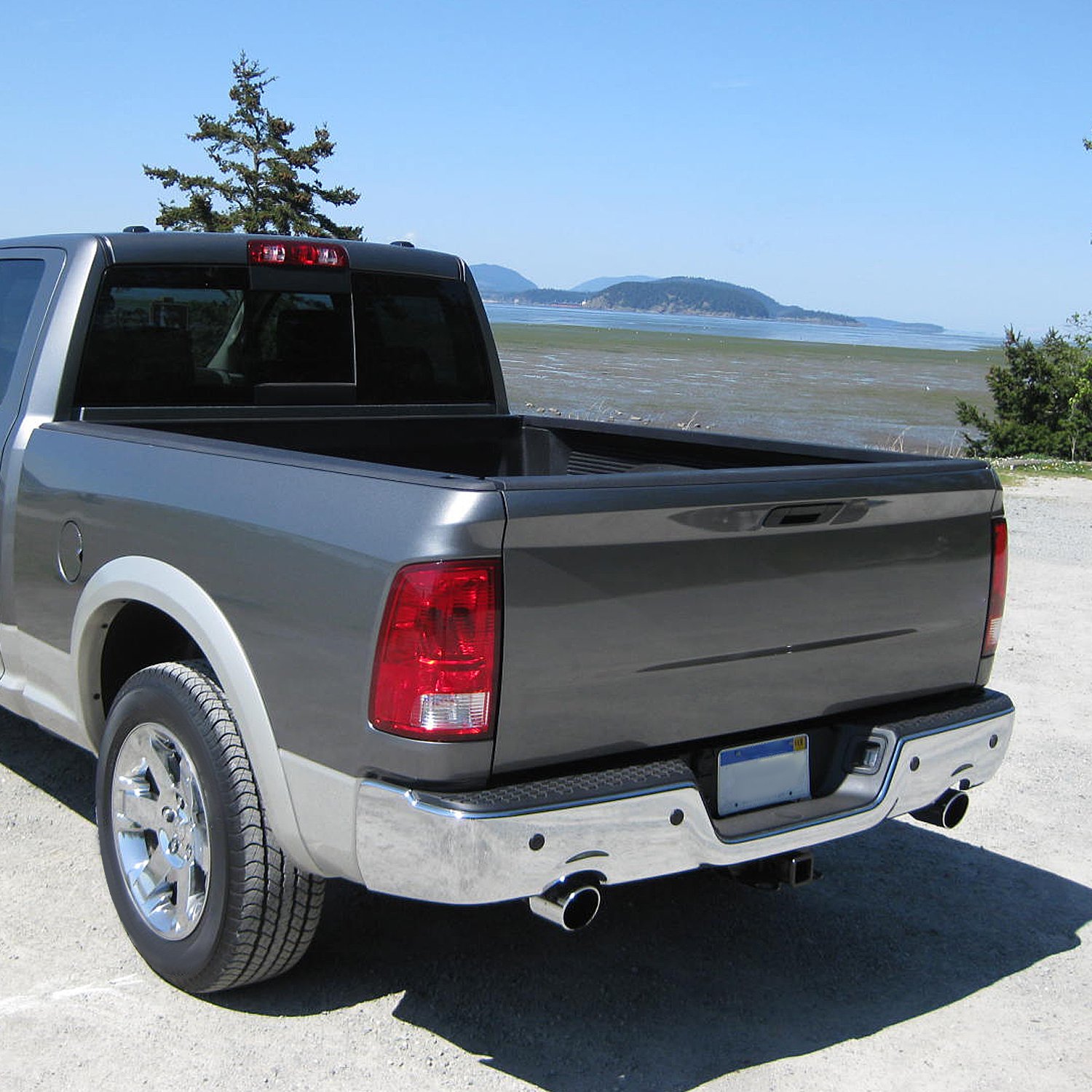 2011 Dodge Ram Tailgate Cap