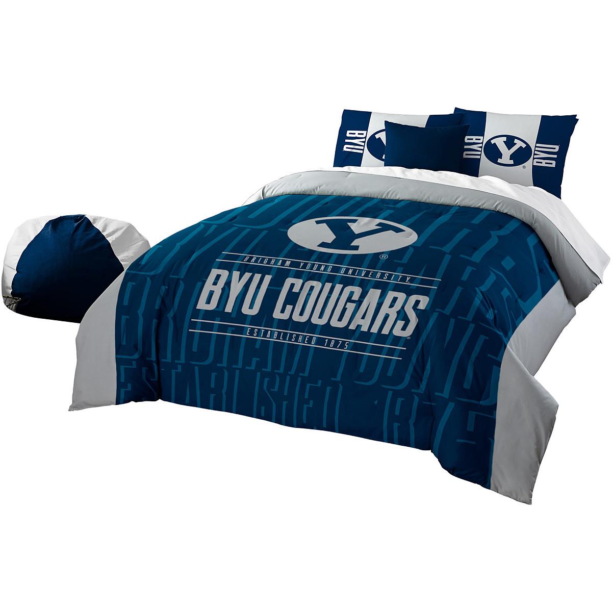 Officially Licensed NCAA Modern Take Full//Queen Comforter and 2 Sham Set