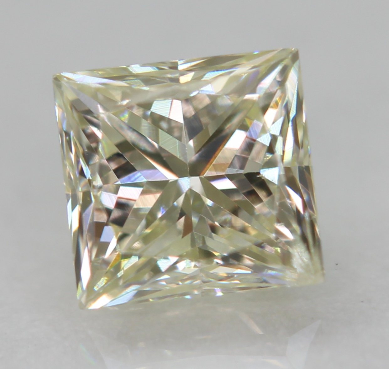 Certified 0.40 Carat H VS2 Princess Natural EARTH MINED Diamond 3.91x3.81mm