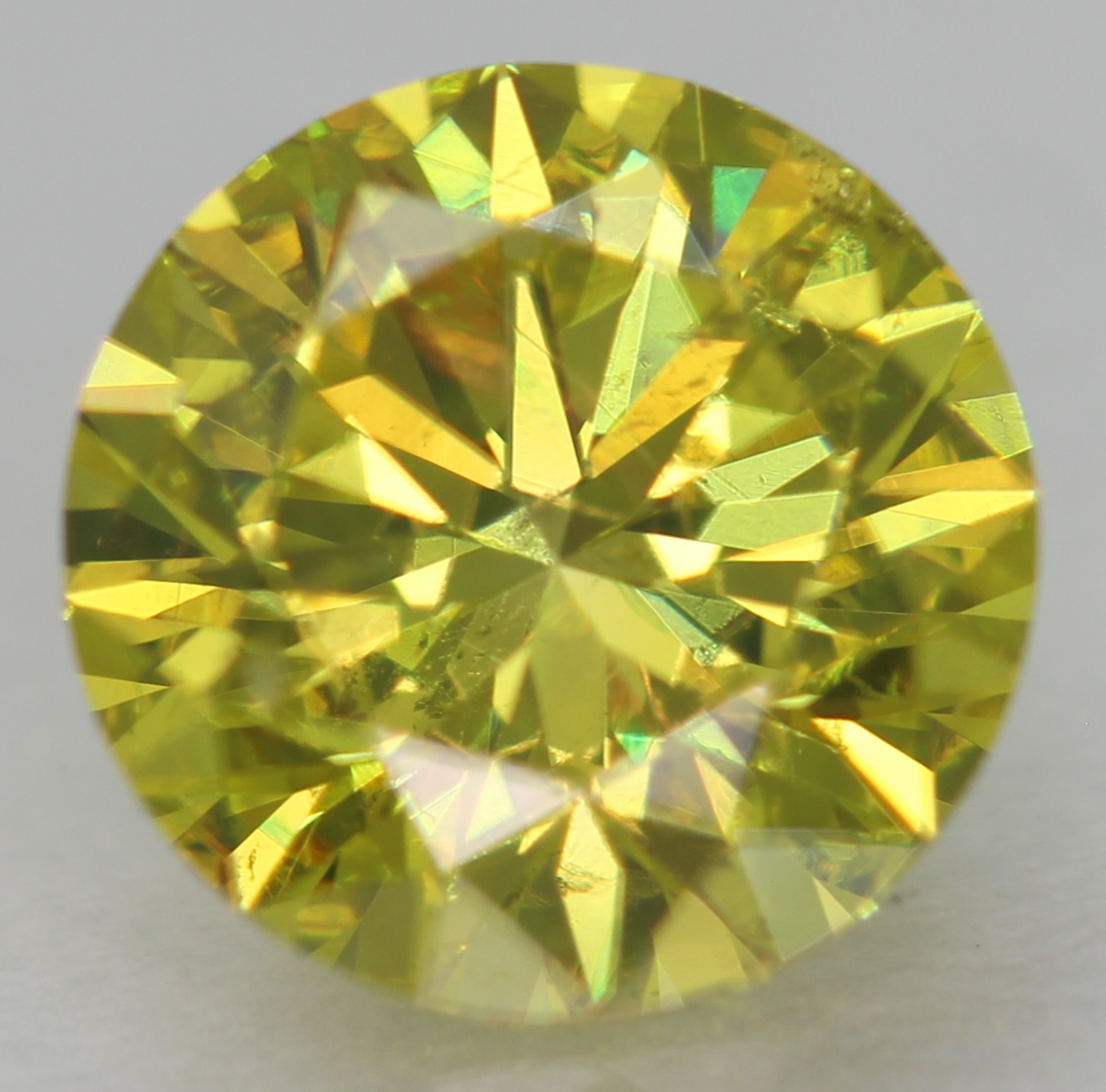 Diamante sciolto naturale potenziato rotondo brillante VS2 giallo canarino da 0,13 carati 3,2 m