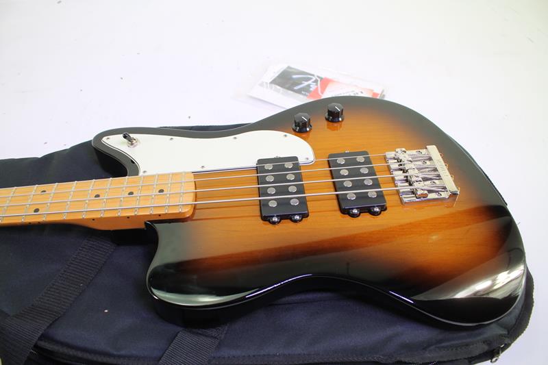 fender pawn shop series reverse jaguar bass