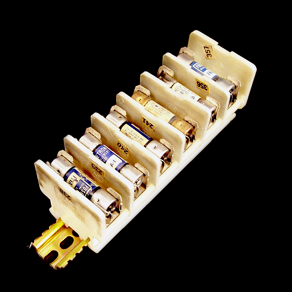 Allen Bradley Fuse Block Strip (6 Blocks) w/ Fuses BUL 1492 Style CE eBay
