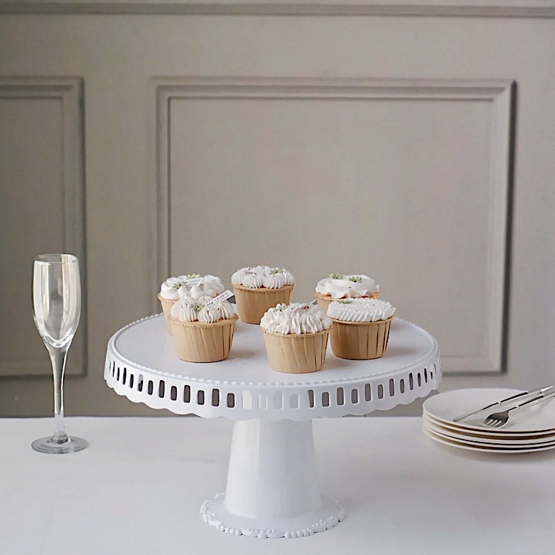 4 Round 13 in Plastic CUPCAKE STANDS Dessert Pedestals Scalloped Edges Party - Picture 27 of 34