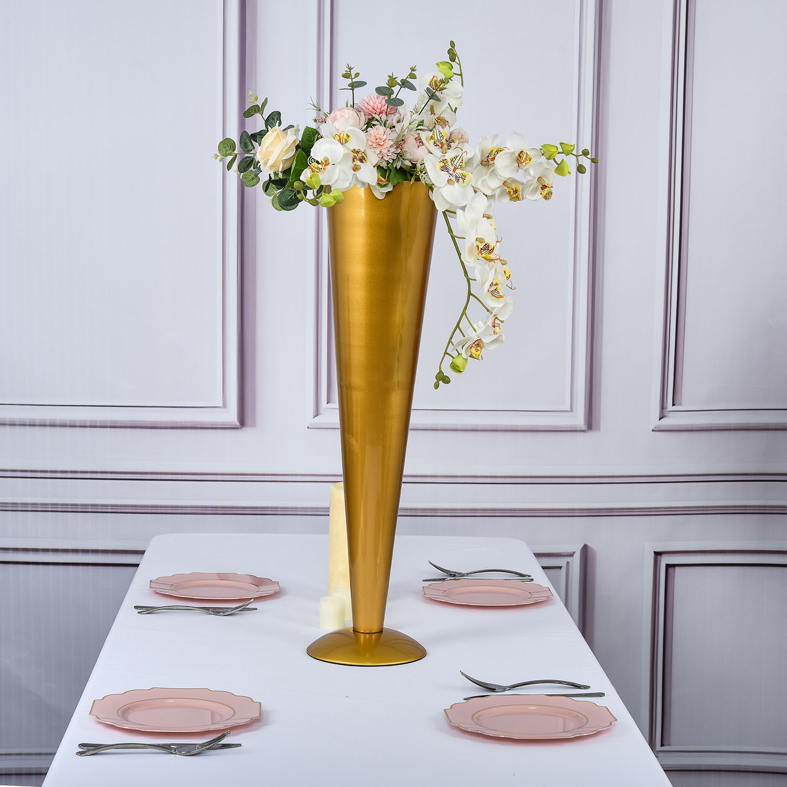 27 in tall Metal Trumpet FLOWER VASE CENTERPIECE Wedding Party Decorations