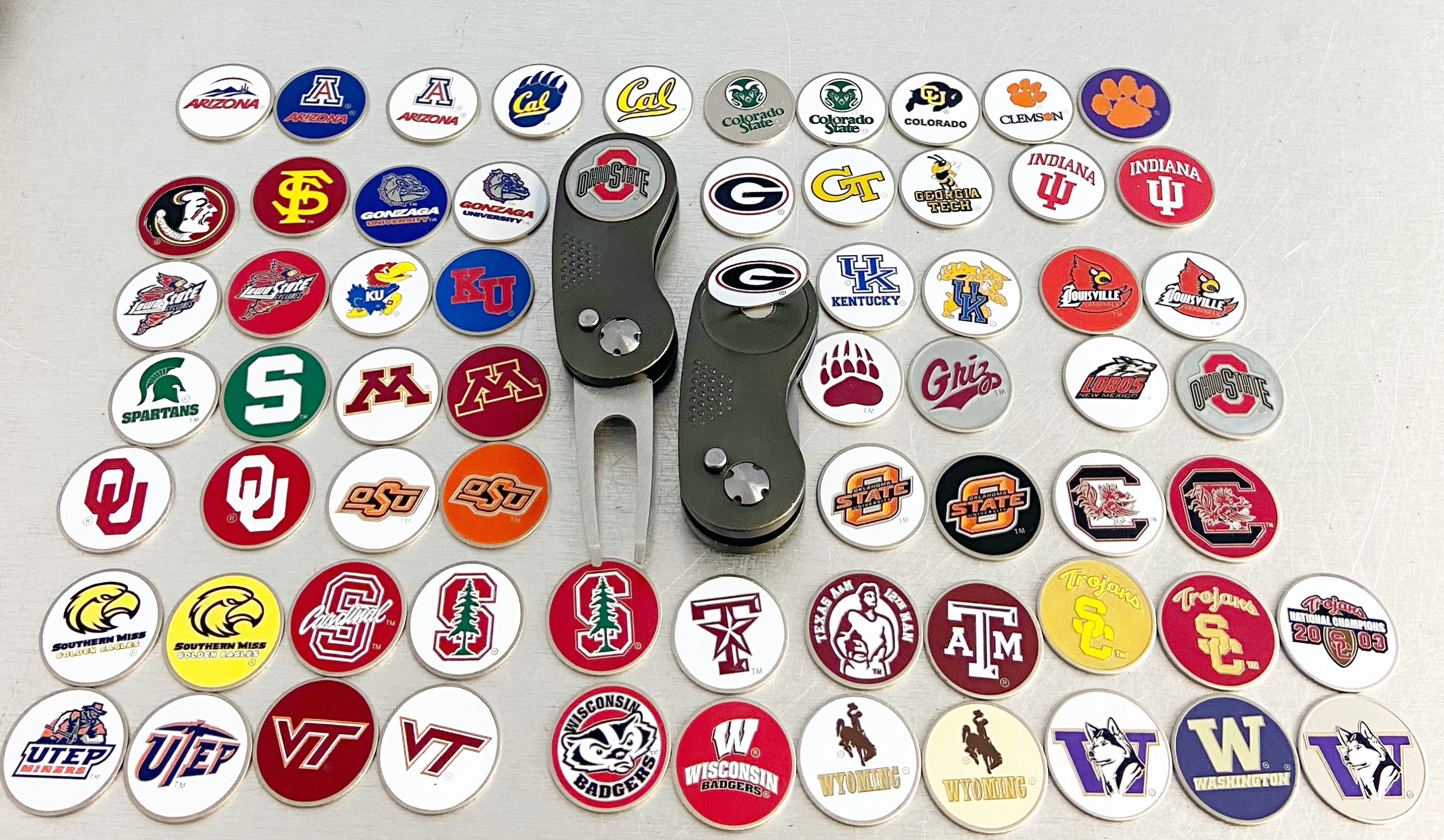 NCAA 2 Prong Switchblade GOLF DIVOT REPAIR TOOL Gray + Ballmark CHOOSE TEAM - Picture 2 of 28