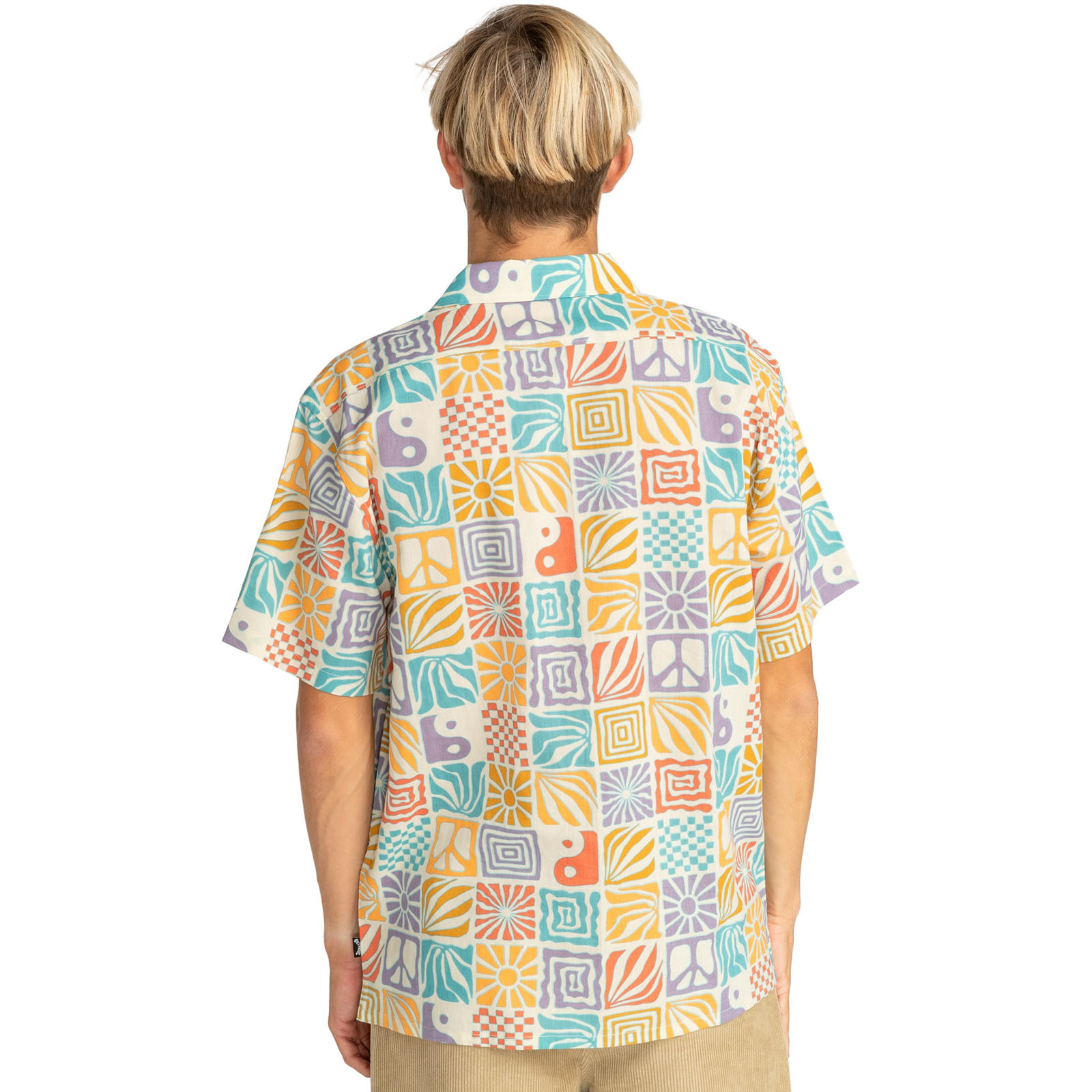 Camisa informal Billabong para hombre Sunday Vacay manga corta estampado de temporada - Imagen 5 de 7